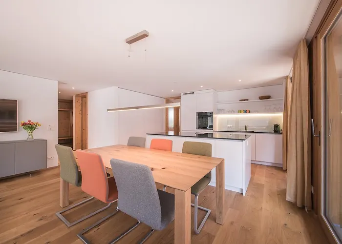 Bernstein Апартаменты