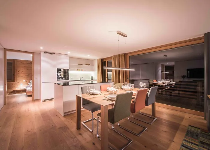 Bernstein Apartament *